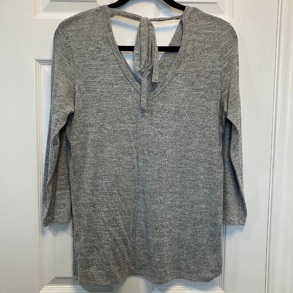 Ricki’s Sweater - Picture 3 of 3